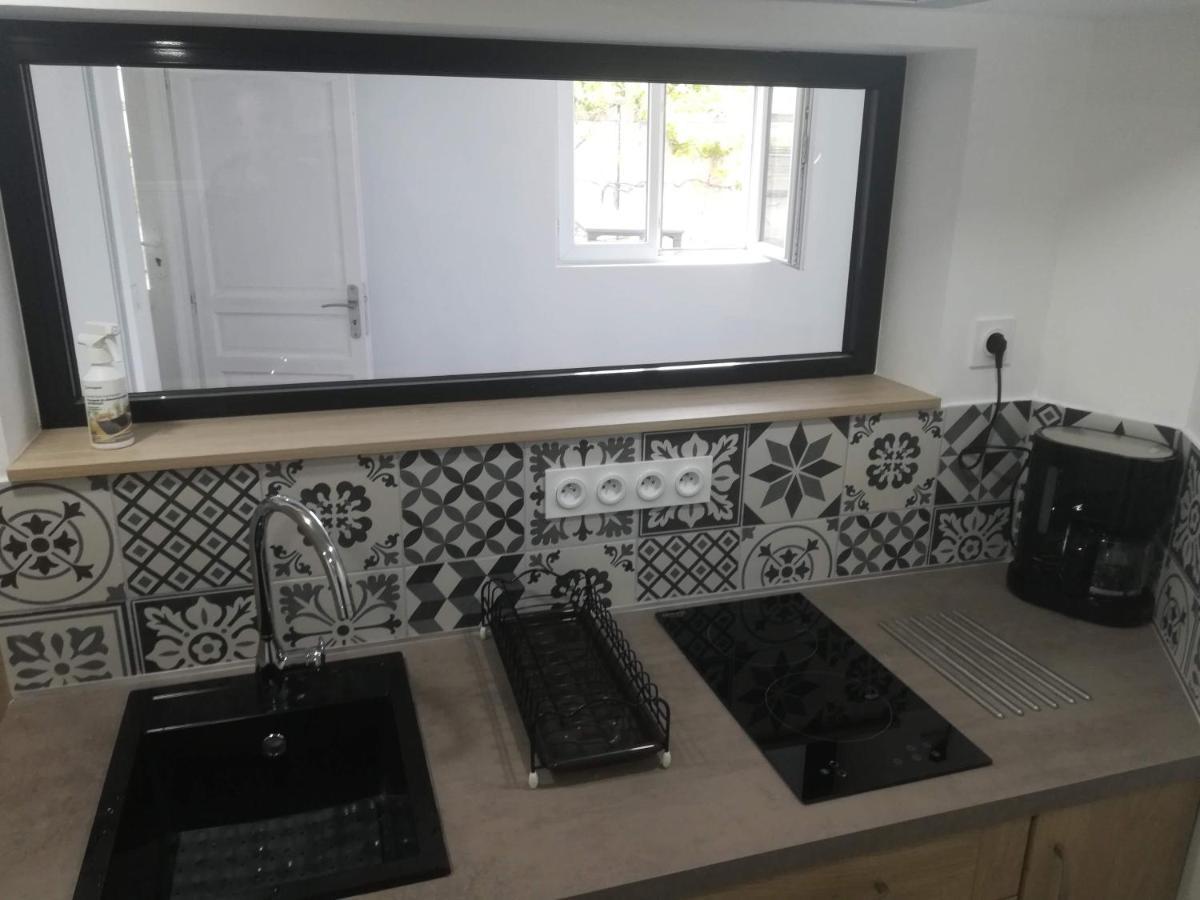 Appartement Dans Maison Atypique Montrond-les-Bains Exterior foto